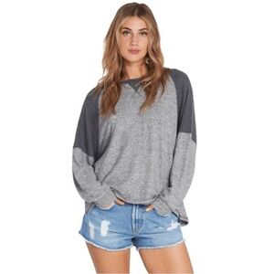 Billabong Gray and Black Long Sleeve, Extremely Soft!